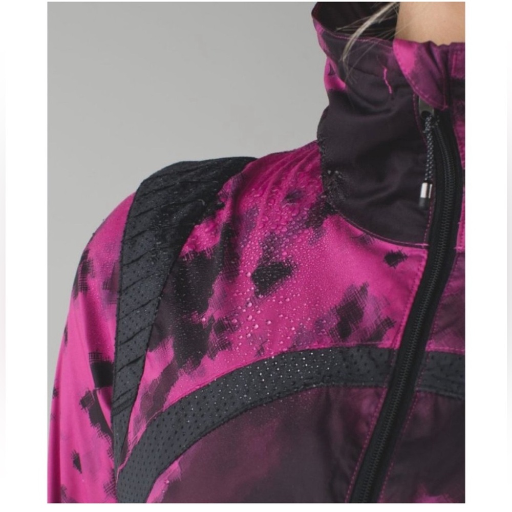 Lululemon Vent It Out Windbreaker Jacket - Picture 4 of 11